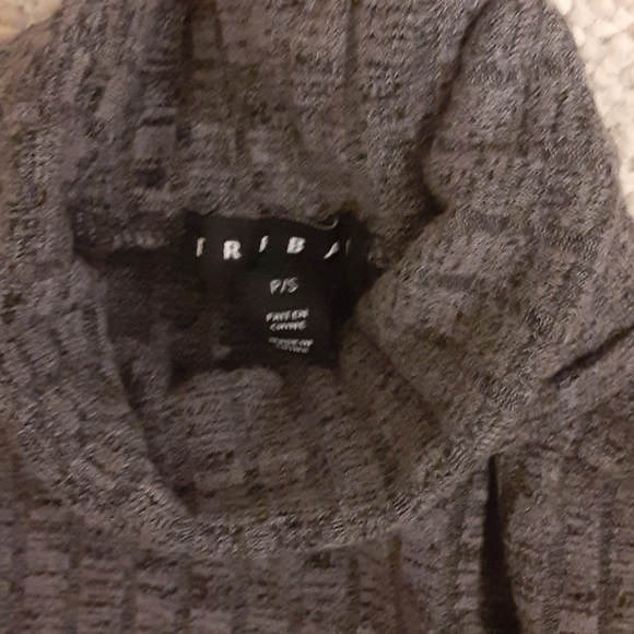 Set of 3 turtleneck bundle- navy, gray, red - Picture 2 of 6